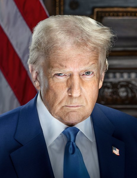 Donald Trump şi-a publicat portretul oficial. Fotografia seamănă izbitor cu cea făcută de poliţie în 2023, când a fost arestat