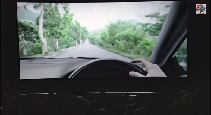 
    Utilizarea telefoanelor mobile la volan este una din principale motive ale accidentelor autoFoto Youtube  