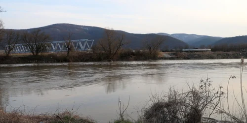 poduri feroviare in santier peste mures foto daniel guta adevarul 