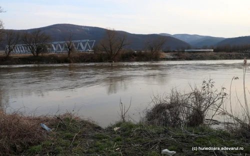 poduri feroviare in santier peste mures foto daniel guta adevarul 