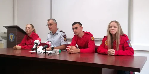voluntari salvator din pasiune isu olt   foto alina mitran (4) jpeg