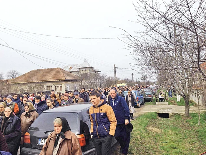 Tot satul a fost la înmormântare