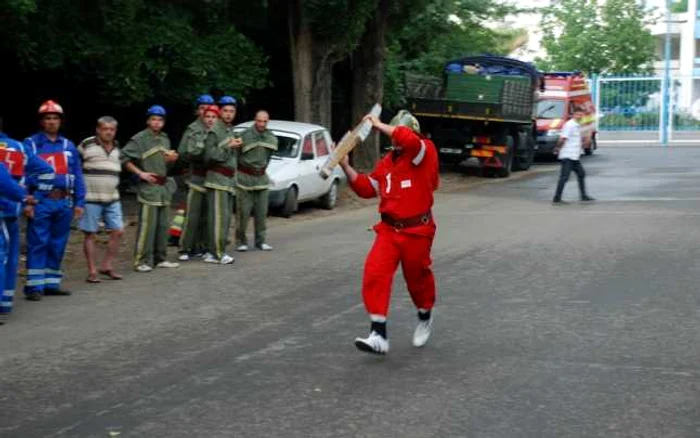 Pe lângă eficienţa la intervenţii, voluntarii din Movila Miresii s-au făcut remarcaţi şi în cadrul concursurilor organizate de ISU Brăila  FOTO Florentin Coman