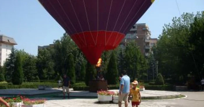 Râmnicu Vâlcea: Ascensiunea cu balonul, deliciul Zilelor Oraşului