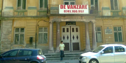 Complexul Apollo este scos la vânzare 