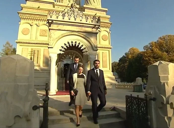 29 nicolae al romaniei si alina maria binder la reinhumarea reginei elena la curtea de arges 11 jpg jpeg