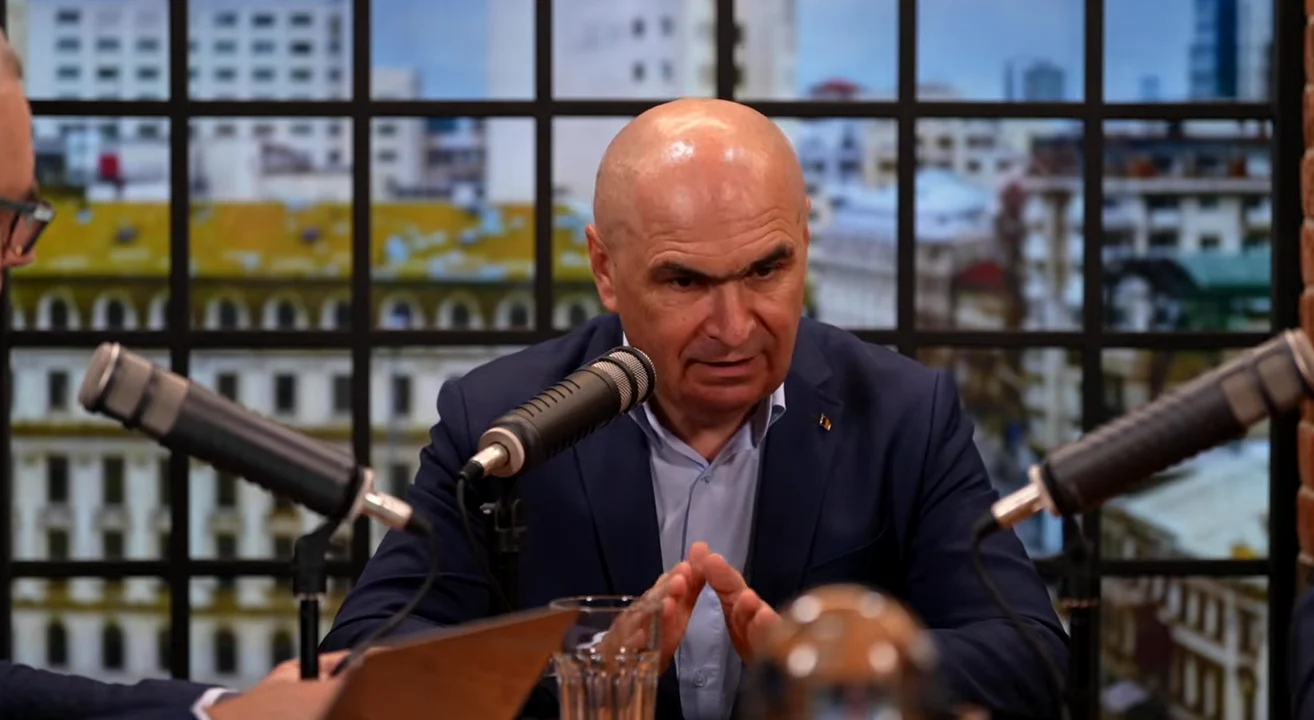 Ilie Bolojan la podcastul „Friendly Fire”. FOTO: captură video YouTube