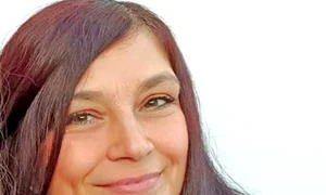 Britanica Shena Fairless a făcut imposibilul pentru a salva animalul ciopârţit cu satârul şi aruncat în şanţ jpeg