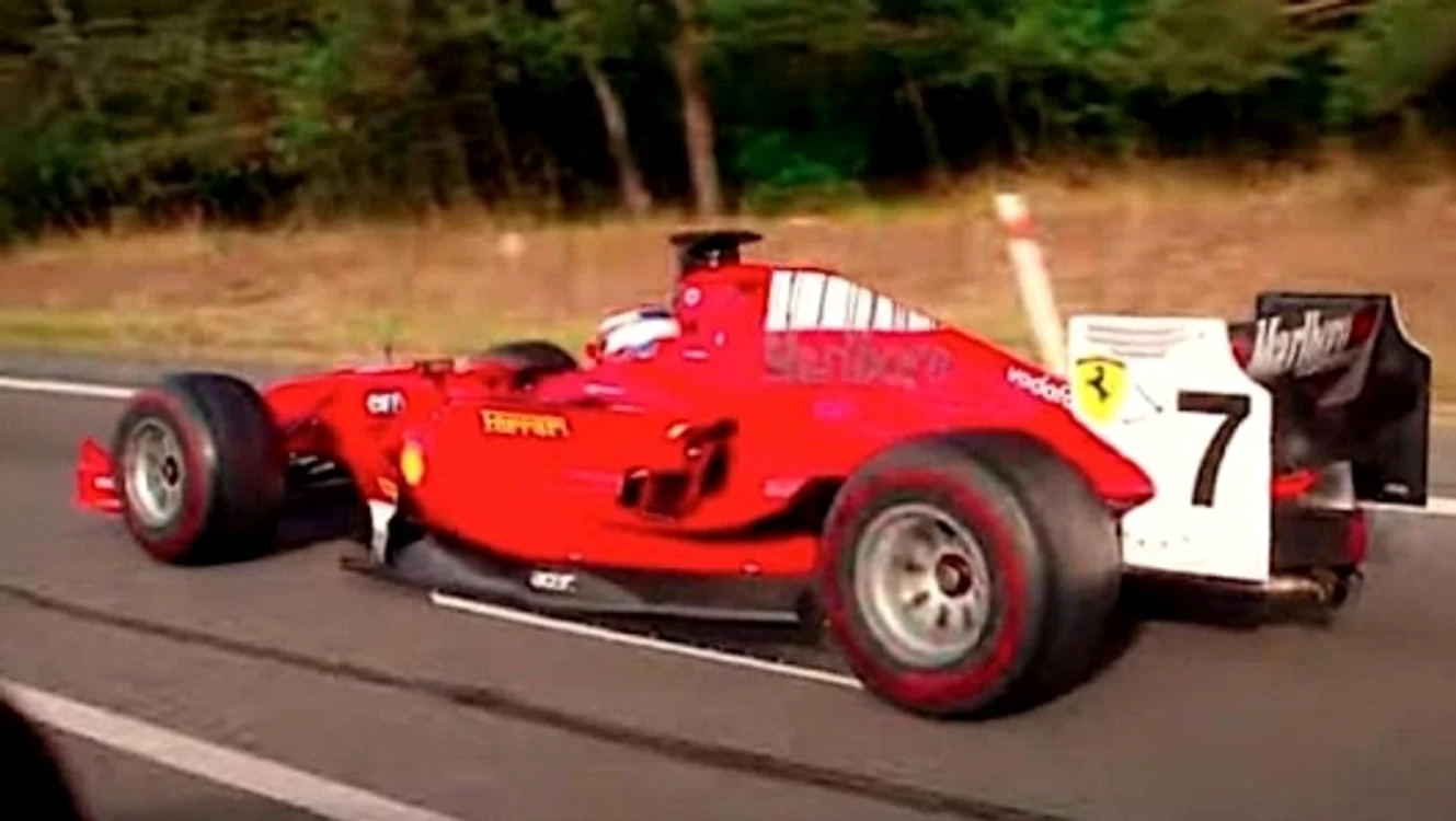 Ferrariul a fost tras pe dreapta