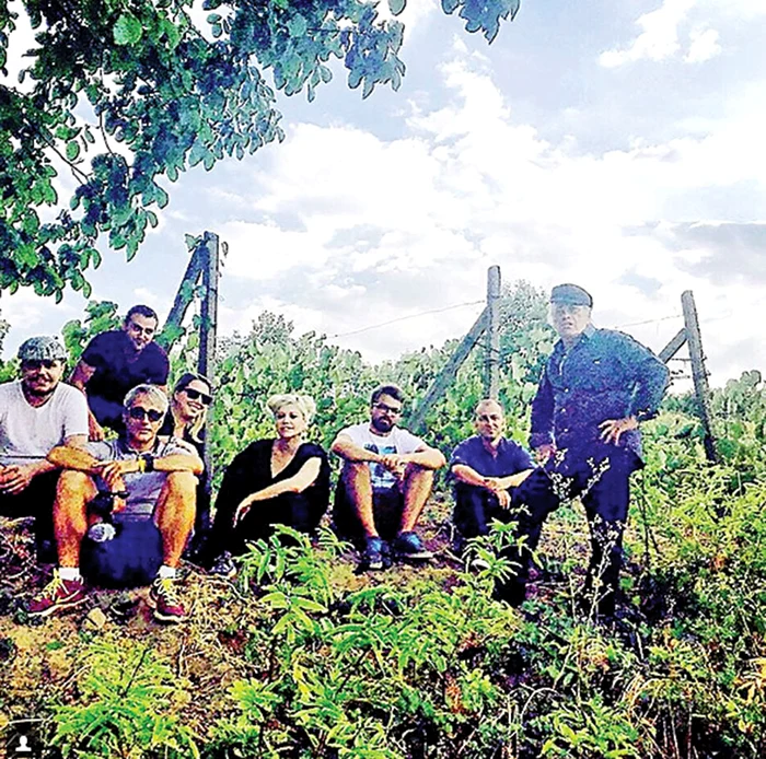 Lori, în via bunicilor, la Căbești