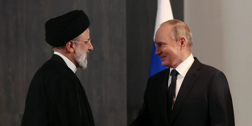 Ebrahim Raisi si Vladimir Putin FOTO EPA EFE jpg
