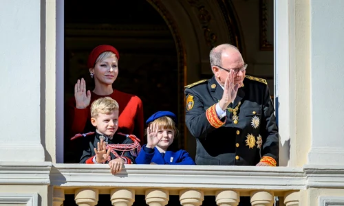 Printesa Charlene si Printul Albert de Monaco, impreuna cu Printul Jacques, Printesa Gabriela, de Ziua Nationala a Principatului Monaco   Palais Princier (7) jpg