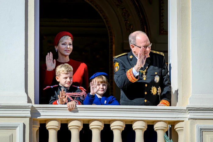 Familia Grimaldi și-a oferit o vacanță de iarnă spre inima iernii veșnice. FOTO: Profimedia