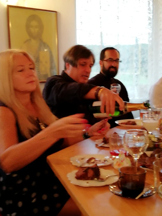 Viviana Măntoiu și Cornel Galeș, la masa festivă a logodnei lor