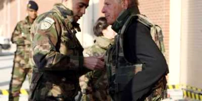 Ziariştii sunt supravegheaţi de forţele de ordine din Kabul
