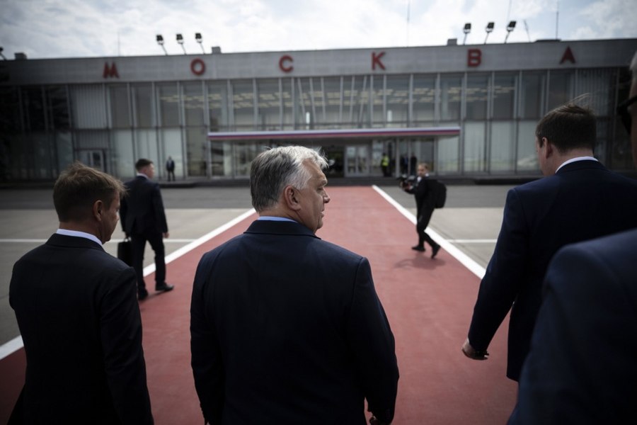 Premierul maghiar a ajuns la Moscova într-o „misiune de pace”. Viktor Orban, întâlnire cu Vladimir Putin, înainte de summitul NATO