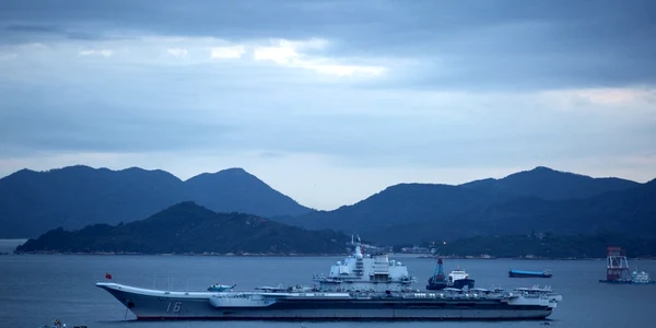 Liaoning primul portavion al marinei chineze în Hong Kong în 2017 FOTO EPA-EFE