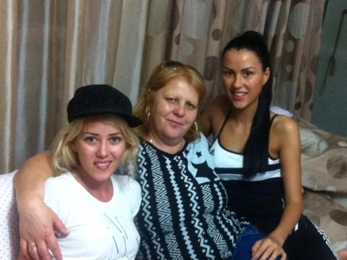 Florentina şi fiica ei, Daniela CruduFoto Arhivă Personală