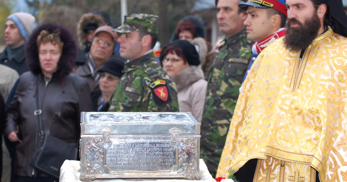 La procesiune au participat sute de gălăţeni. Foto: adevărul
