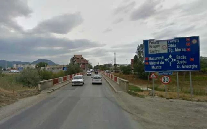 Podurile au nevoie urgenţă de reparaţii. FOTOmonitorulexpres.ro