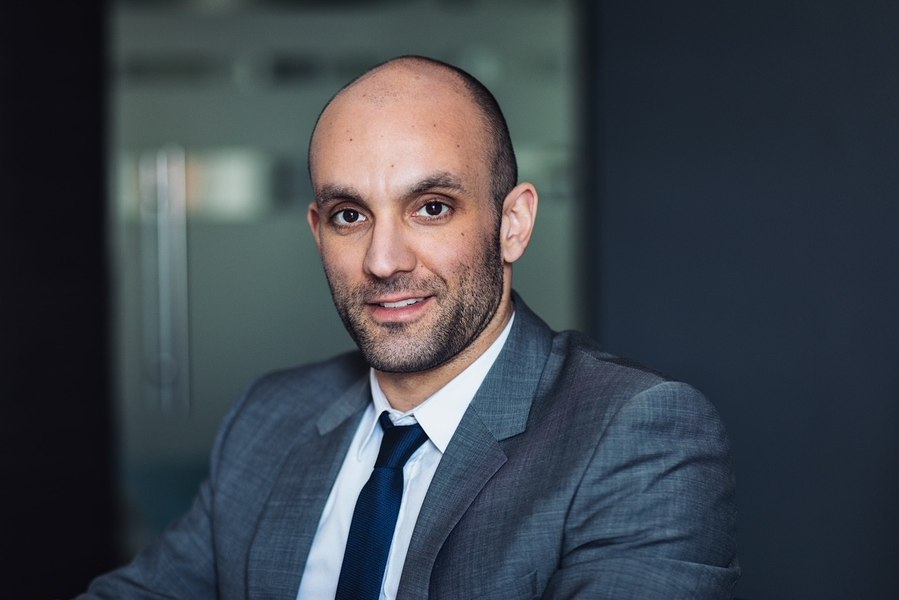 Olympus România: Angajamentul pentru calitate și sustenabilitate la Fabrica de Lapte Brașov – Interviu cu Athanasios Giannousis