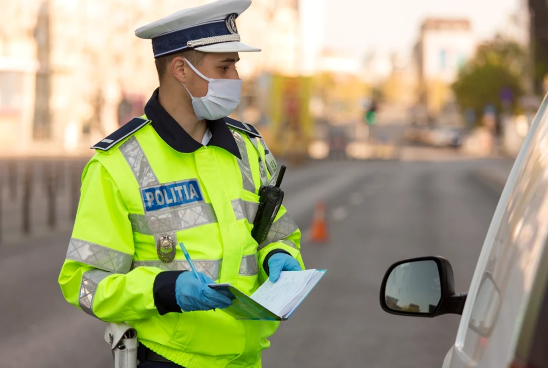 
    Amenzile date de polițiști în perioada stării de urgență pot fi contestate până pe 2 iunie  