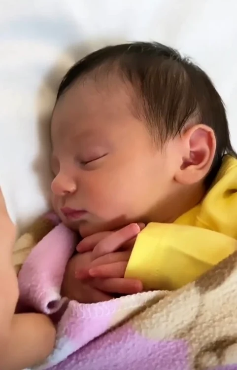 7 irina deaconescu a nascut 4 jpg jpeg