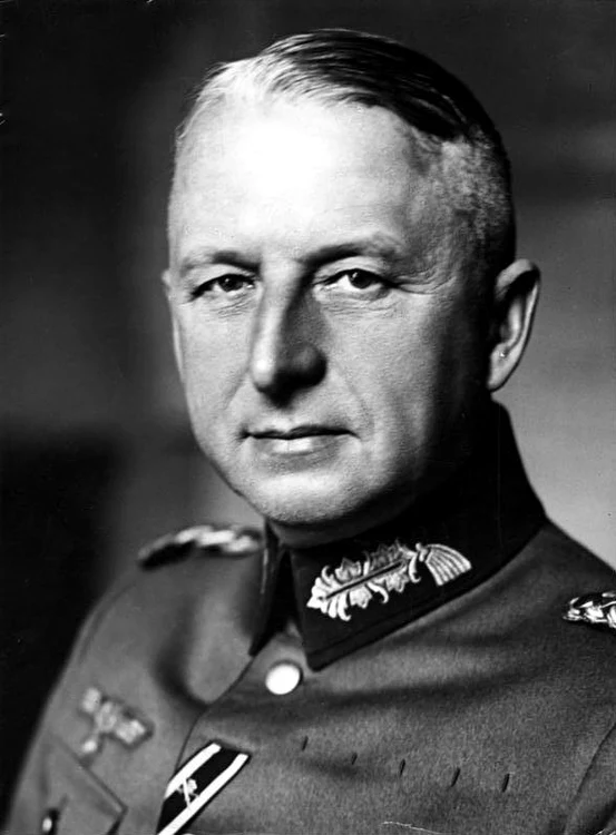 Bundesarchiv Bild 183 H01757 Erich von Manstein jpg jpeg