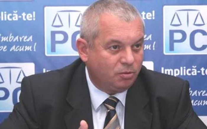 Deputatul Ion Diniţă este acuzat de complicitate la abuz în serviciu şi dare de mită în dosarul preşedintelui CJ Braşov, Aristotel Căncescu