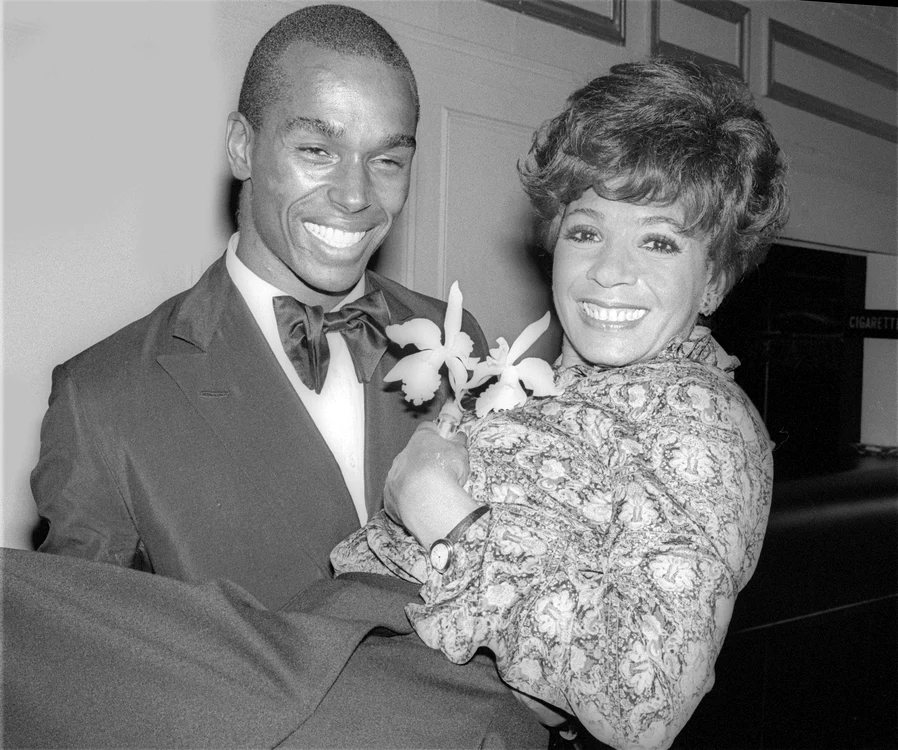 Shirley Bassey și Sterling St.  Jacques Foto Profimedia