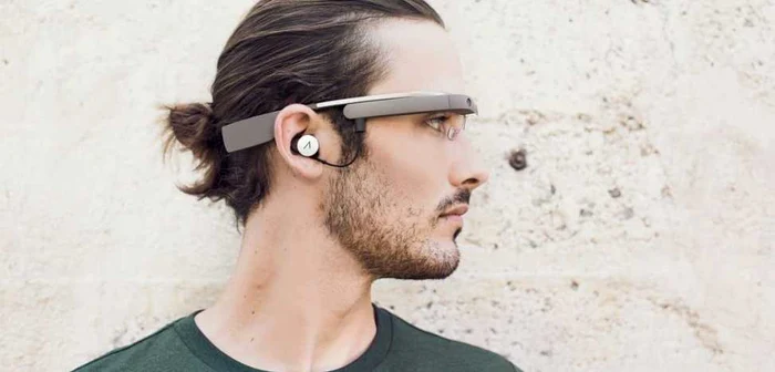 Utilizatorii Google Glass se vor bucura de jocuri pe nas