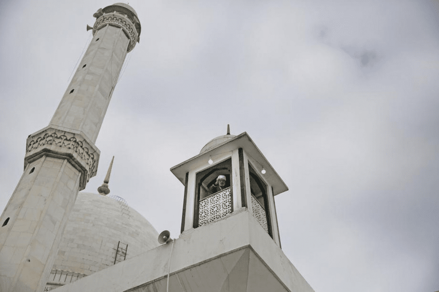  Începe luna sfântă Ramazan. Musulmanii nu vor mânca și nu vor bea apă până la apusul soarelui 