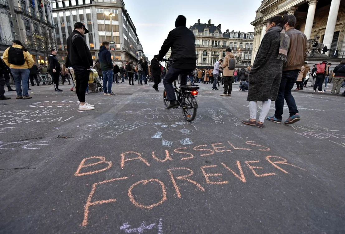 
    „Bruxelles pentru totdeauna”, pe asfaltul din Place de la BourseFoto: AP  