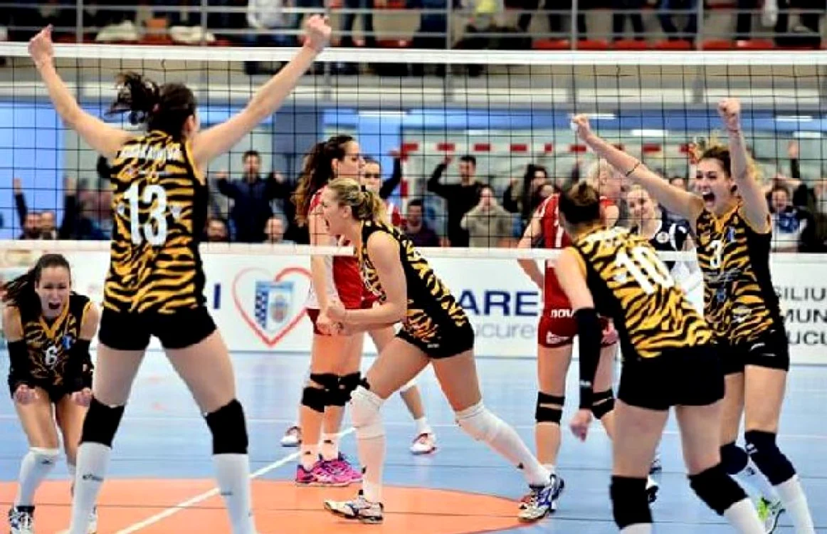 Tigroaicele au şansa unui trofeu