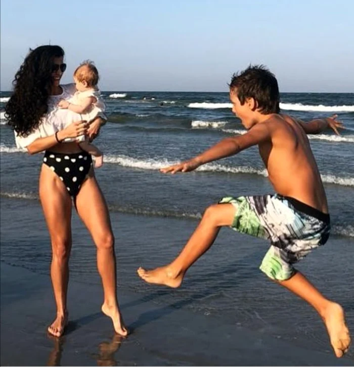 Ana Pandeli, alături de fiul și de fiica safoto: Instagram