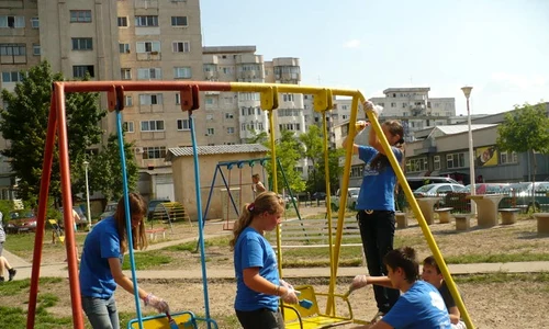 Cluburile IMPACT sau cînd elevii se adună şi scriu proiecte jpeg
