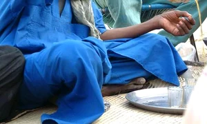 Sunt numiti "oameni albaştri", după culoarea hainelor şi a turbanului jpeg