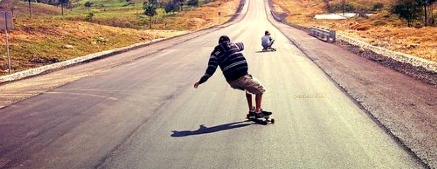 Longboardingul, o activitate practicată cu viteză, în cele mai spectaculoase locuri.FOTO: Community.edu