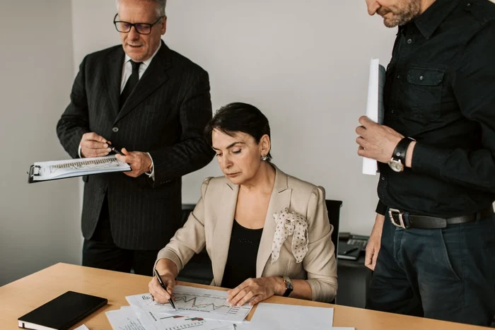 Pensie plus salariu, chiar dacă rămâi la același angajator/ sursa Pexels 