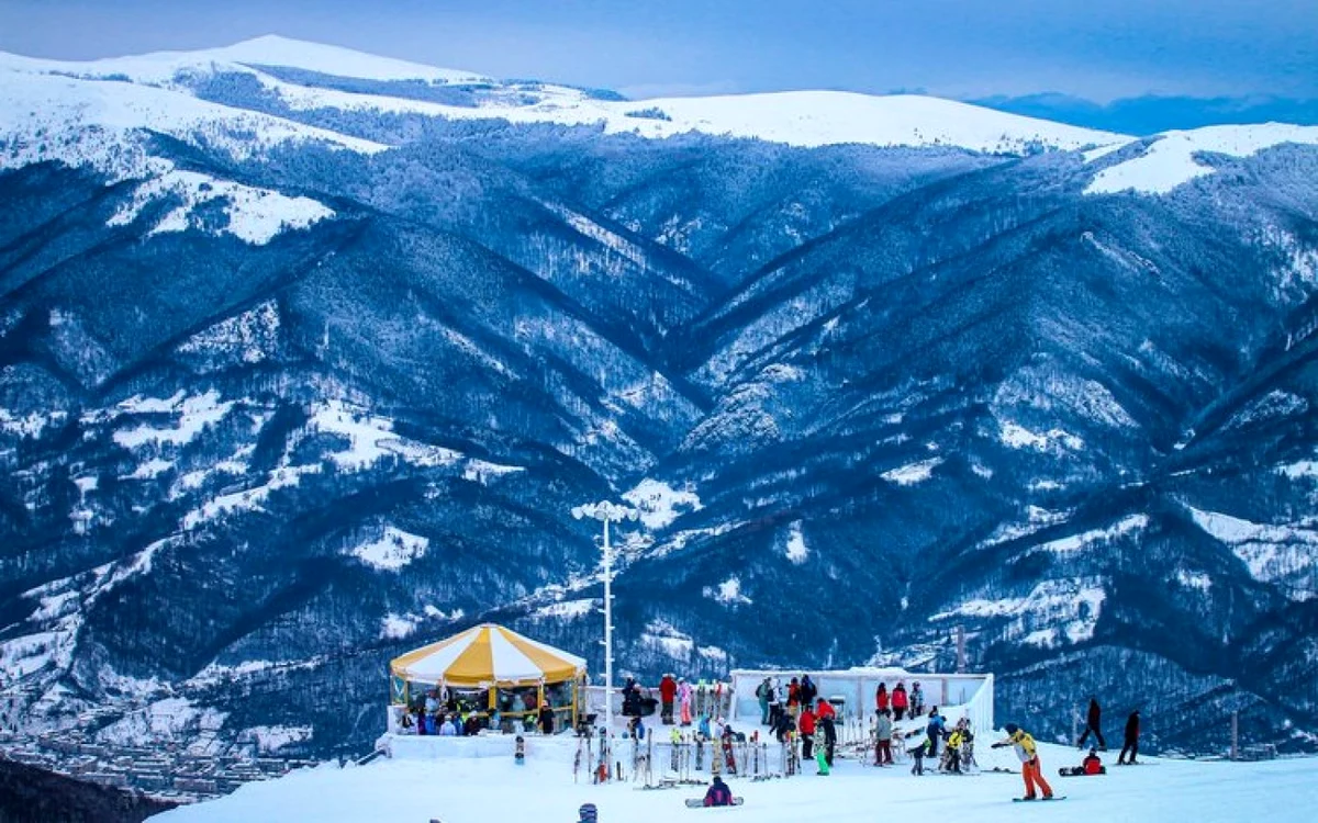 statiunea straja masivul valcan foto Complex Montana Straja