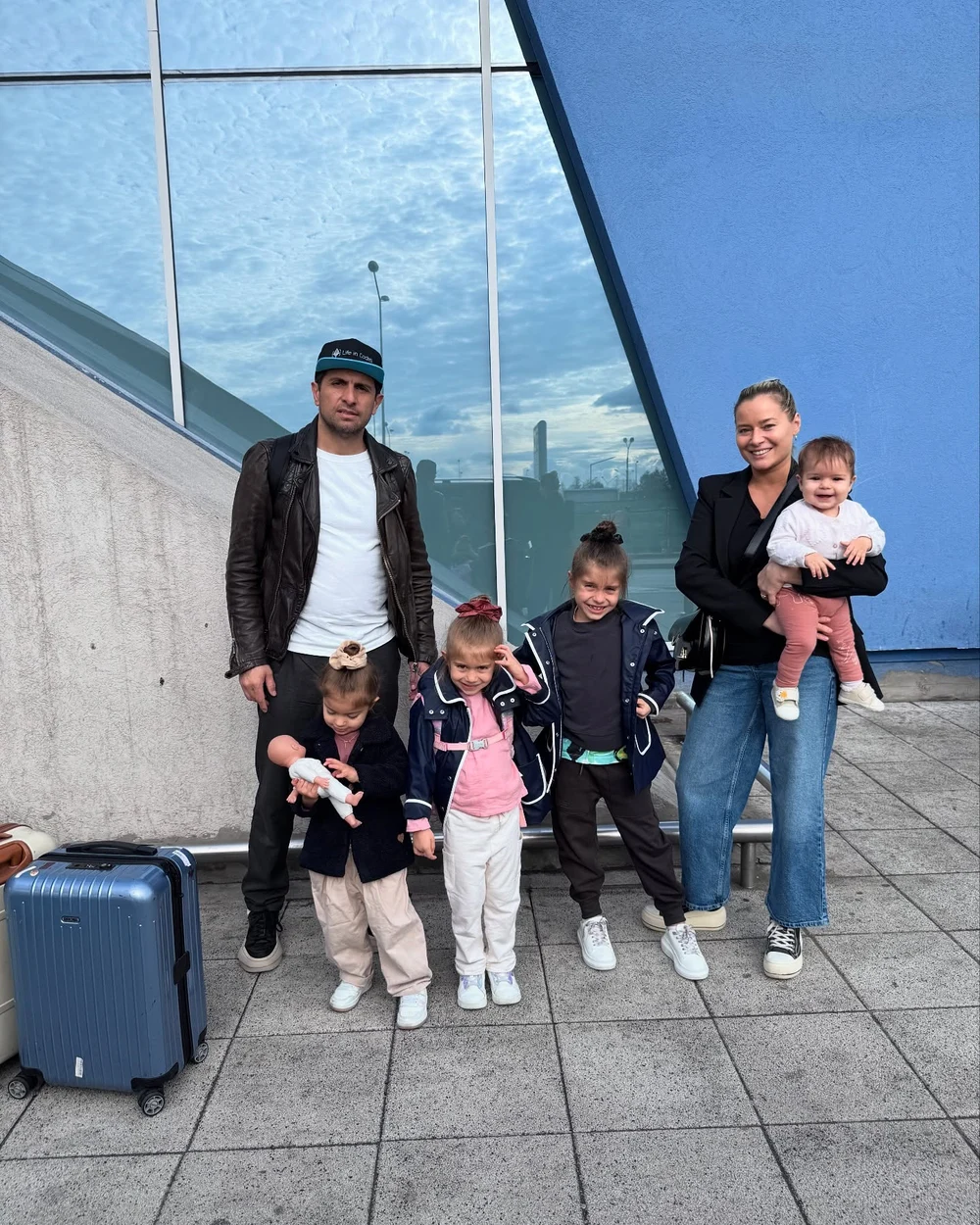 Laura Cosoi este însărcinată pentru a cincea oară: „Îmi sărbătoresc ziua de naștere celebrând viața. Mulțumim, Doamne, pentru darul primit”