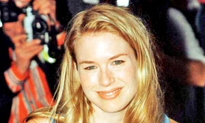 1998 Avea ochi cu  formă deosebită şi  pomeţi proeminenţi jpeg