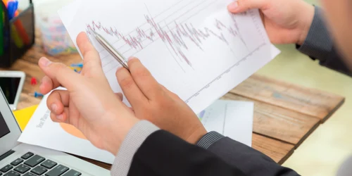 criza economica foto freepik 3 jpg