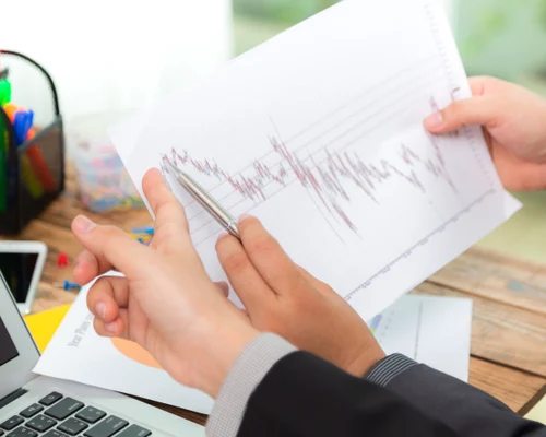 criza economica foto freepik 3 jpg