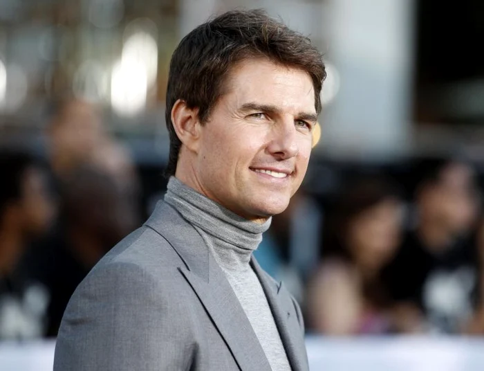 
    Tom Cruise, păzit de un violator  