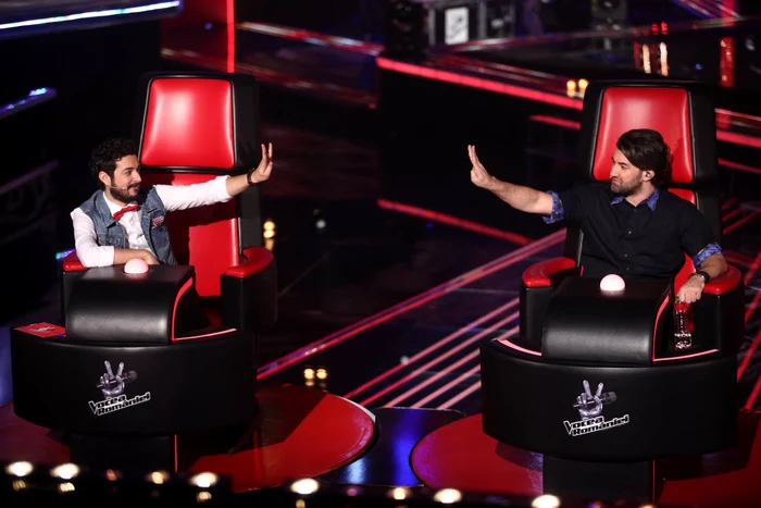 Un element de decor a luat foc în platoul emisiunii