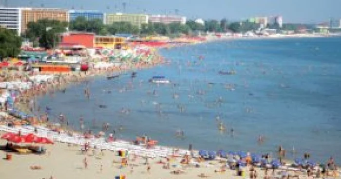 Cel mai aglomerat weekend pe litoralul românesc: grad de ocupare 100%