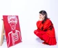     Kira Hagi (30 de ani) e foarte talentată și atrasă de artă