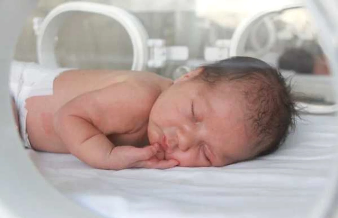 Copiii prematuri au nevoie de îngrijire specială FOTO Adevărul