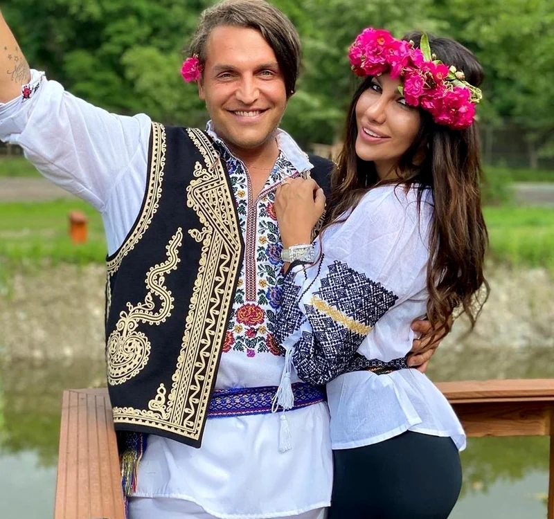 Cei doi au o relație de aproximativ un an